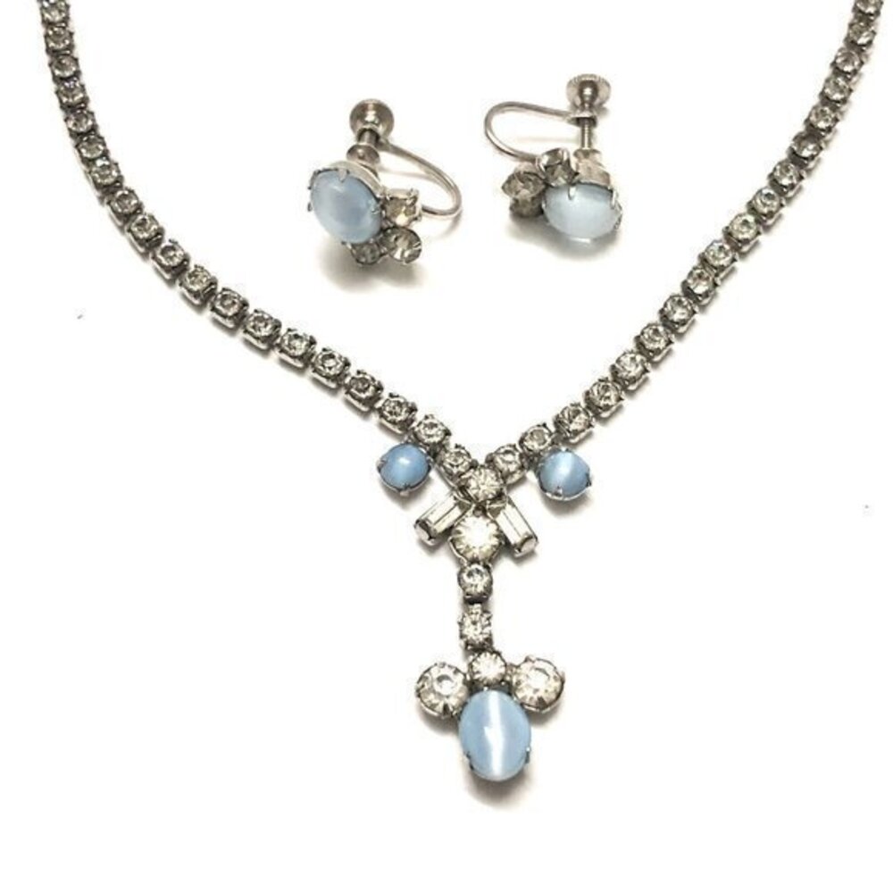 Lind Gal Silver Tone Necklace Earrings Set
